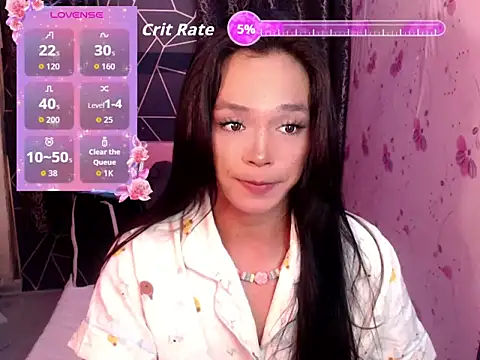 Snapshot of mariadeluxe chatting on 06-15-26, 07:49 mariadeluxe online show from 06-15-26, 07:49