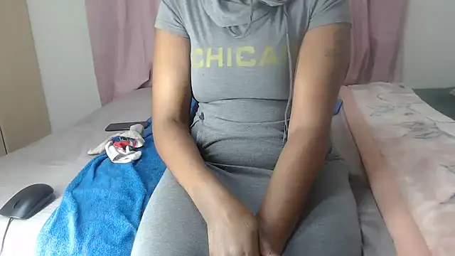 Snapshot of Nellybba chatting on 05-29-26, 12:08 Nellybba online show from 05-29-26, 12:08