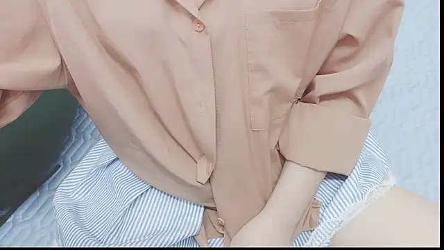 Snapshot of Mai_maik chatting on 02-08-26, 06:17 Mai maik online show from 02-08-26, 06:17