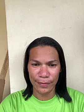 Snapshot of HugeAgatha chatting on 03-09-26, 04:27 HugeAgatha online show from 03-09-26, 04:27