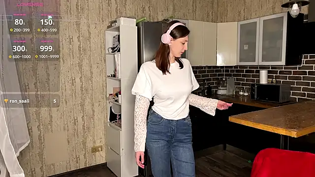 Snapshot of ChrisAmott chatting on 02-19-26, 04:25 ChrisAmott online show from 02-19-26, 04:25