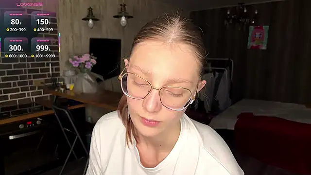 Snapshot of ChrisAmott chatting on 03-13-26, 04:02 ChrisAmott online show from 03-13-26, 04:02