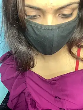 Snapshot of Horny-nishaa chatting on 01-18-26, 06:44 Horny-nishaa online show from 01-18-26, 06:44