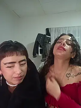 Snapshot of AlexxaAndRileyy chatting on 05-16-26, 03:14 AlexxaAndRileyy online show from 05-16-26, 03:14