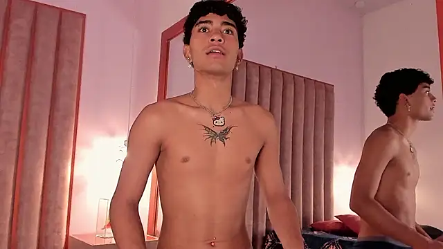 Snapshot of Mike_thomsonn chatting on 02-21-26, 04:19 Mike thomsonn online show from 02-21-26, 04:19