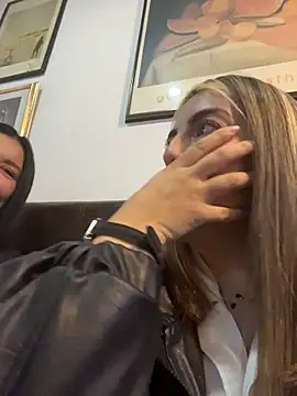 Snapshot of Paulinaa_bella chatting on 04-30-26, 10:36 Paulinaa bella online show from 04-30-26, 10:36