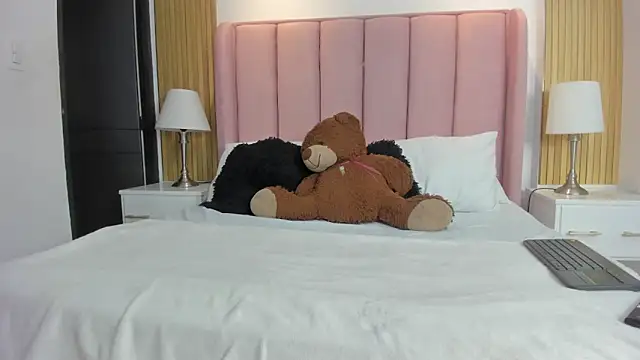 Snapshot of xXxSamantha__ chatting on 03-06-26, 09:11 xXxSamantha online show from 03-06-26, 09:11