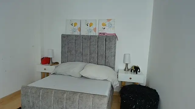 Lucy Carson  online show from 01-14-26, 03:45