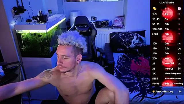 Rayzel White online show from 02-25-26, 02:10