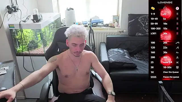 Rayzel White online show from 03-25-26, 01:50