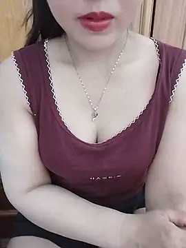 Snapshot of MaiNgoc_sexy chatting on 06-11-26, 03:48 MaiNgoc sexy online show from 06-11-26, 03:48