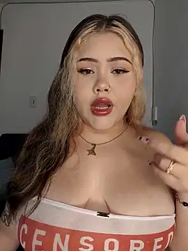 Snapshot of Emma-Roy chatting on 03-20-26, 09:52 Emma-Roy online show from 03-20-26, 09:52