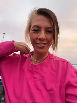 tastemecaroline online show from 04-15-26, 11:39