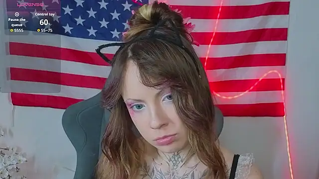 Snapshot of MoonHaze__ chatting on 03-10-26, 10:09 MoonHaze online show from 03-10-26, 10:09