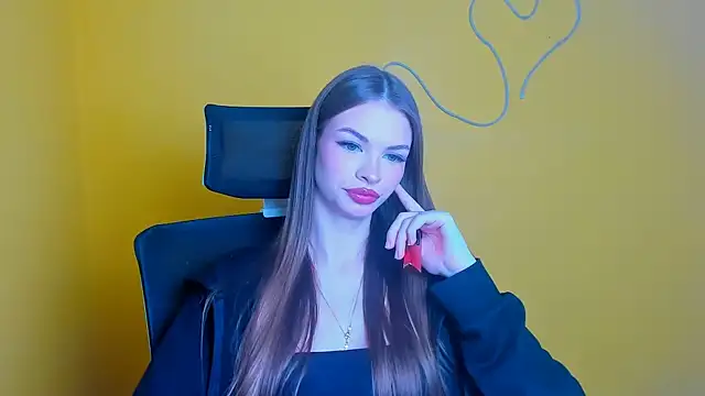 Lina Loveuu online show from 04-03-26, 12:03