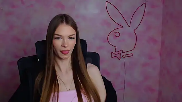 Lina Loveuu online show from 04-28-26, 11:37