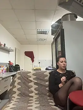 Snapshot of _Mila_Love chatting on 01-31-26, 07:11 Mila Love online show from 01-31-26, 07:11