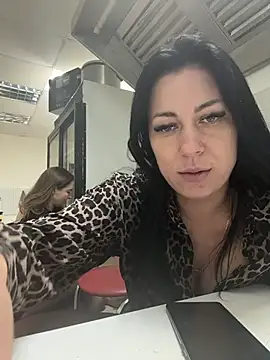 Snapshot of _Mila_Love chatting on 02-04-26, 05:52 Mila Love online show from 02-04-26, 05:52