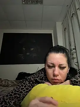 Snapshot of _Mila_Love chatting on 02-25-26, 04:05 Mila Love online show from 02-25-26, 04:05