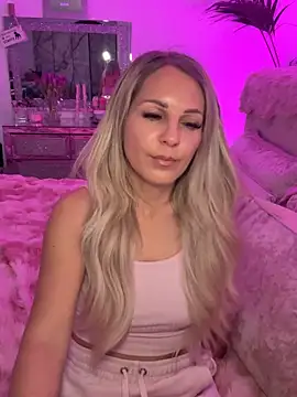 Snapshot of JulieSol chatting on 03-02-26, 08:21 JulieSol online show from 03-02-26, 08:21