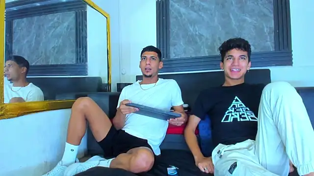 ALEX KEITH26 online show from 04-28-26, 03:11