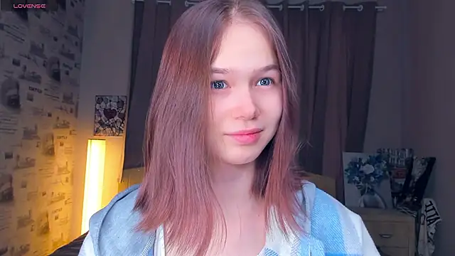 Snapshot of OwlLynn chatting on 02-01-26, 08:46 OwlLynn online show from 02-01-26, 08:46