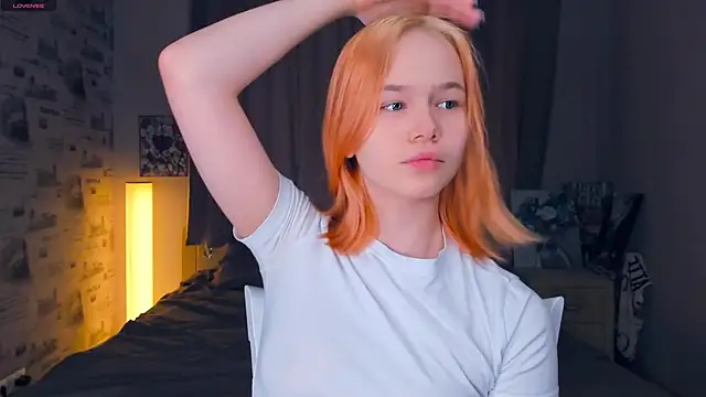 Snapshot of OwlLynn chatting on 02-08-26, 08:29 OwlLynn online show from 02-08-26, 08:29