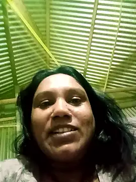 Hot queen3210 online show from 01-13-26, 05:51