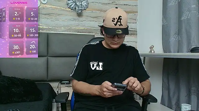 Danner Alaia online show from 02-27-26, 08:20