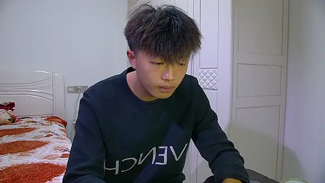 Chocolates-001 online show from 01-16-26, 10:52