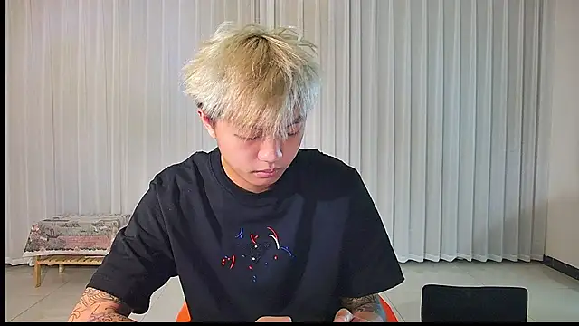 Chocolates-001 online show from 04-08-26, 08:58