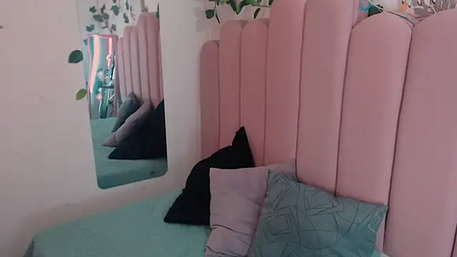 emily 34  online show from 02-11-26, 04:34