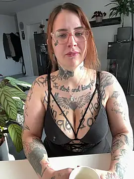 Snapshot of NyxTattoo chatting on 02-10-26, 11:36 NyxTattoo online show from 02-10-26, 11:36