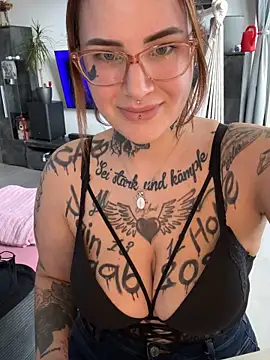 Snapshot of NyxTattoo chatting on 03-11-26, 02:56 NyxTattoo online show from 03-11-26, 02:56