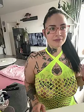 Snapshot of NyxTattoo chatting on 03-14-26, 10:21 NyxTattoo online show from 03-14-26, 10:21