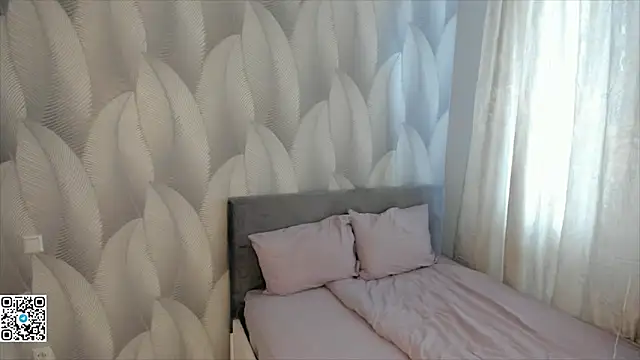 Snapshot of SonyaNowak chatting on 03-04-26, 11:27 SonyaNowak online show from 03-04-26, 11:27