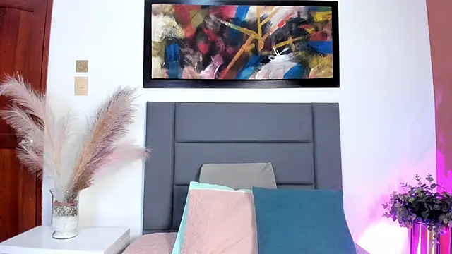 Snapshot of TessaMonroee chatting on 03-07-26, 06:27 TessaMonroee online show from 03-07-26, 06:27