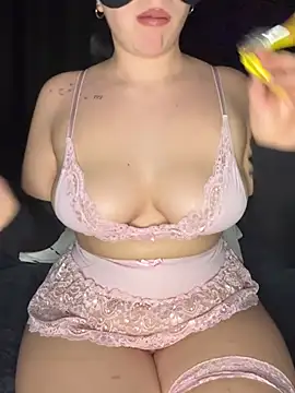 Snapshot of EvaLina111 chatting on 03-05-26, 09:00 EvaLina111 online show from 03-05-26, 09:00