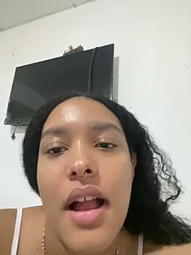 Snapshot of Margariita_ chatting on 04-25-26, 11:57 Margariita online show from 04-25-26, 11:57