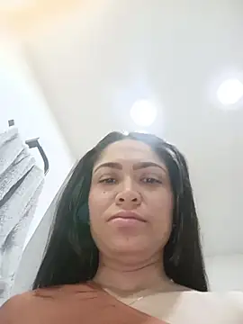 Snapshot of Ina_Jody_ chatting on 02-13-26, 07:43 Ina Jody online show from 02-13-26, 07:43