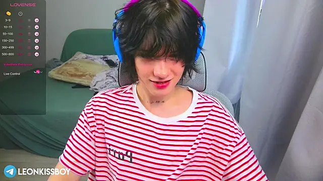 LeonBoykisser online show from 03-27-26, 08:26