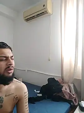 Snapshot of Gabysweetrds chatting on 02-14-26, 02:03 Gabysweetrds online show from 02-14-26, 02:03