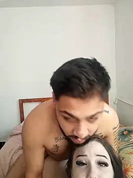 Snapshot of Gabysweetrds chatting on 03-04-26, 02:01 Gabysweetrds online show from 03-04-26, 02:01