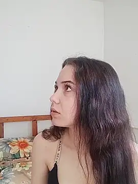 Snapshot of Gabysweetrds chatting on 03-13-26, 03:07 Gabysweetrds online show from 03-13-26, 03:07