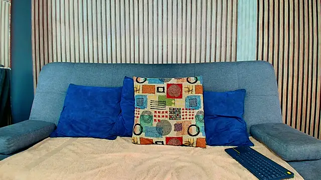 Snapshot of Vans_Ross chatting on 02-28-26, 07:15 Vans Ross online show from 02-28-26, 07:15