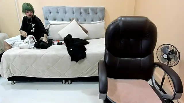 Bela Craxkerr online show from 03-04-26, 12:44