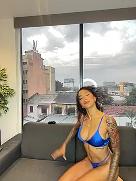 Snapshot of LizStorm_ chatting on 05-07-26, 12:10 LizStorm online show from 05-07-26, 12:10