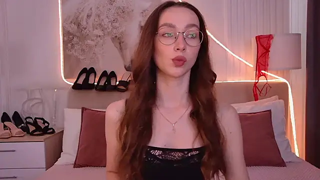 Emily Simon online show from 07-18-26, 05:22