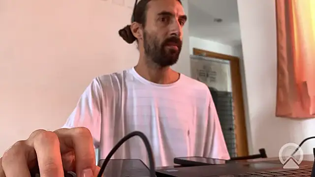 Snapshot of aircum99 chatting on 02-19-26, 02:46 aircum99 online show from 02-19-26, 02:46