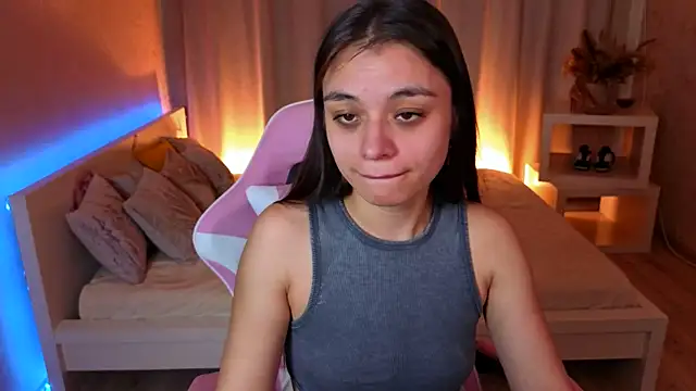 Kim Bless online show from 04-28-26, 02:27